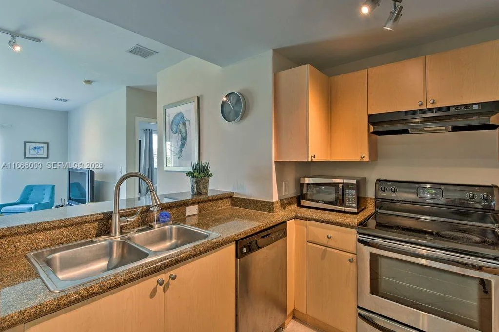 2280 SW 32nd Ave # 509, Miami, FL 33145 photo 11