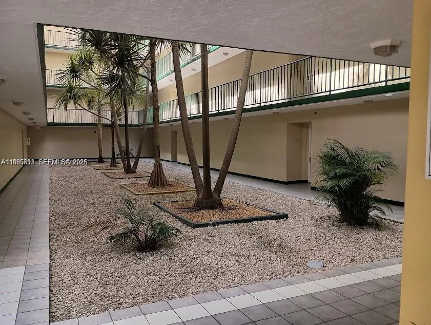 8321 NW 7th St # 1-307, Miami, FL 33126