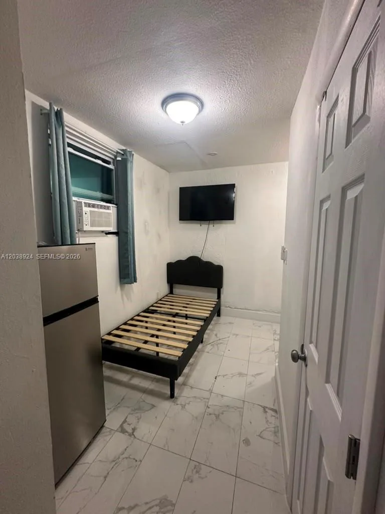 655 NW 2nd St # A, Florida City, FL 33034