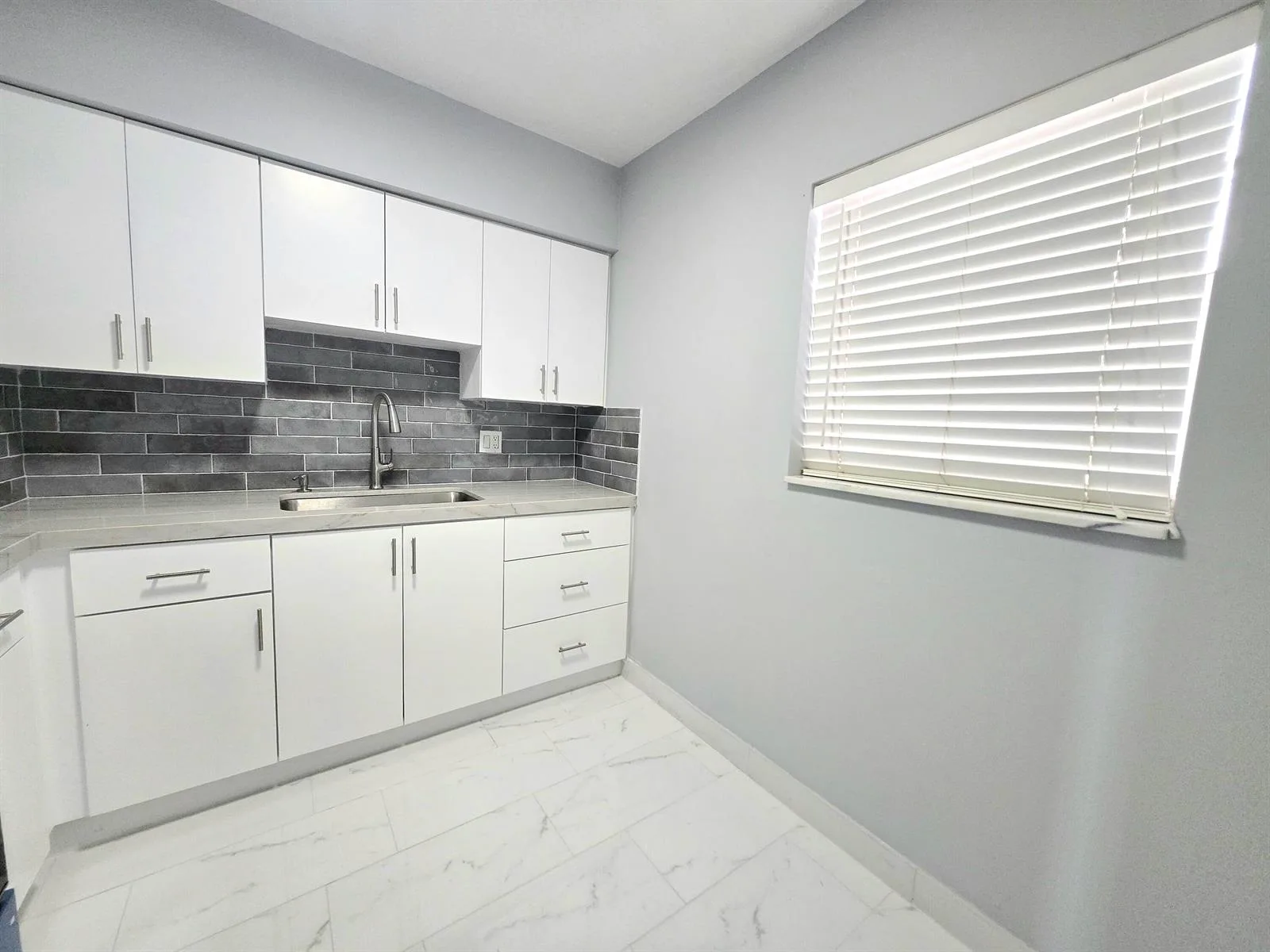 6505 WINFIELD Boulevard # B-31, Margate, FL 33063 photo 6
