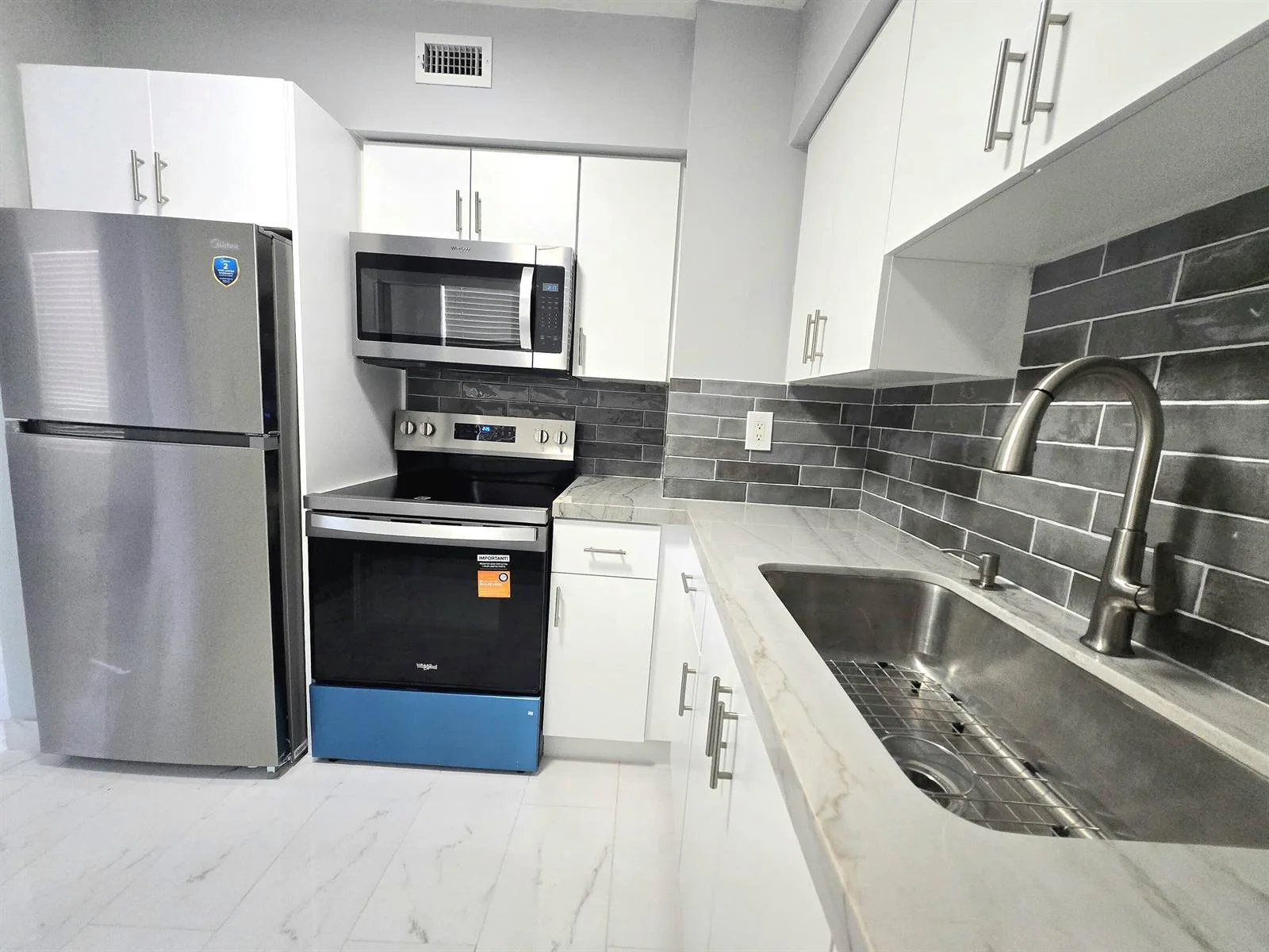 6505 WINFIELD Boulevard # B-31, Margate, FL 33063 photo 7