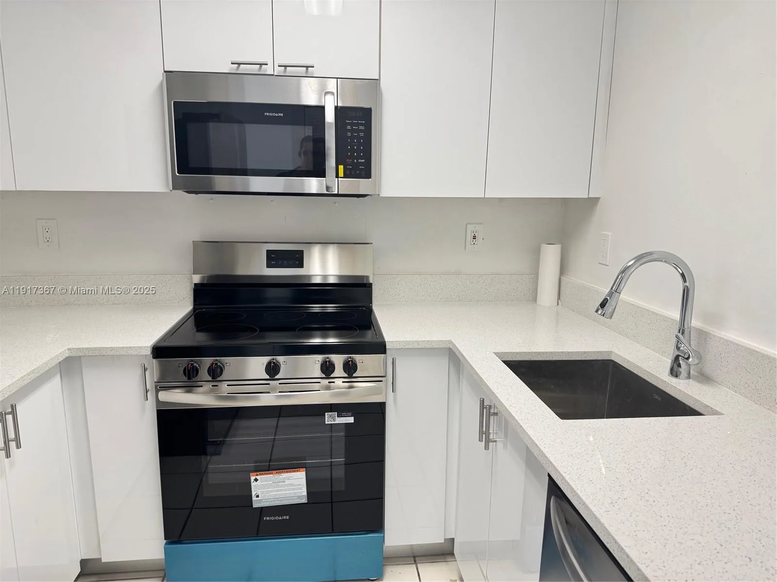 8419 SW 209th St, Cutler Bay, FL 33189 photo 7