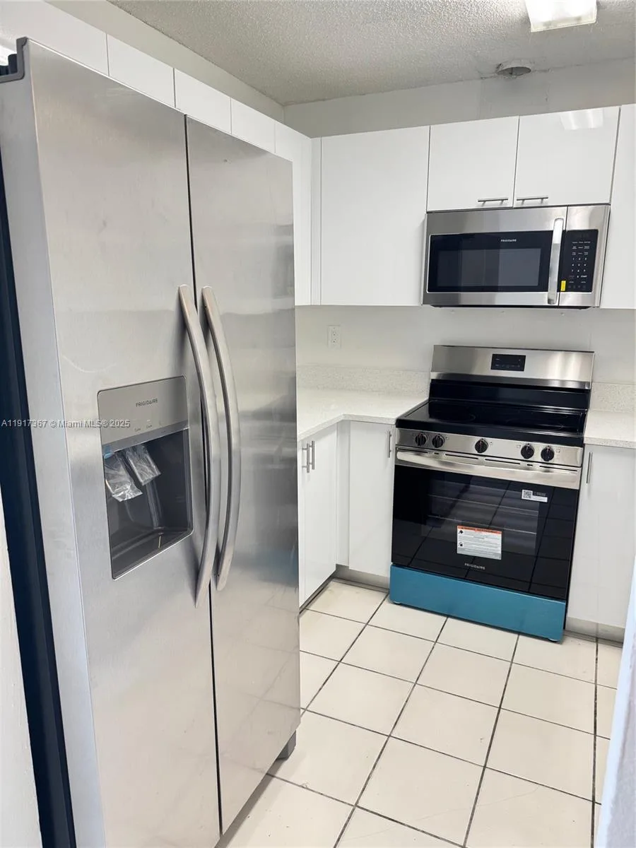 8419 SW 209th St, Cutler Bay, FL 33189 photo 8