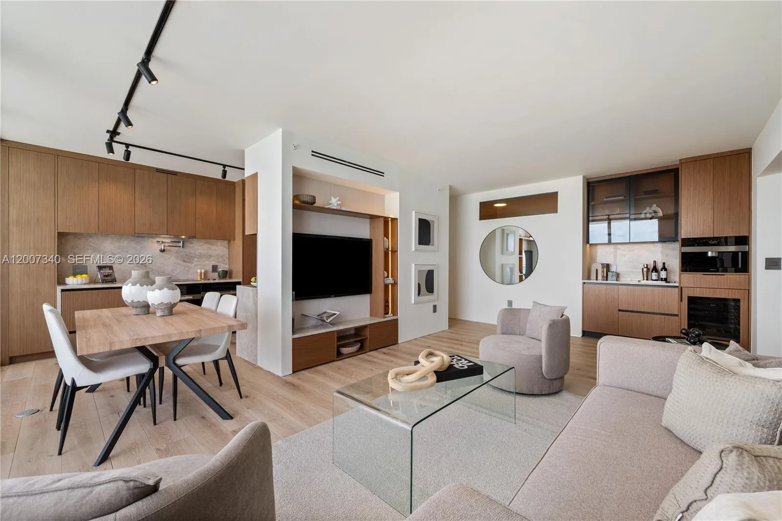 6365 Collins Ave # 3904, Miami Beach, FL 33141 photo 2