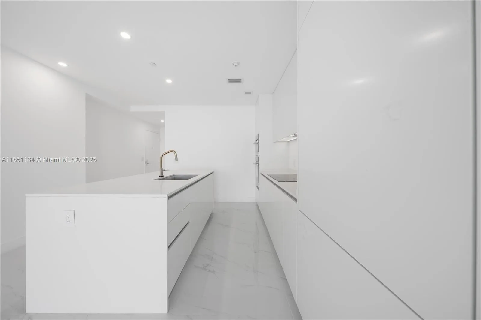 700 NE 24 ST # 2503, Miami, FL 33137 photo 9