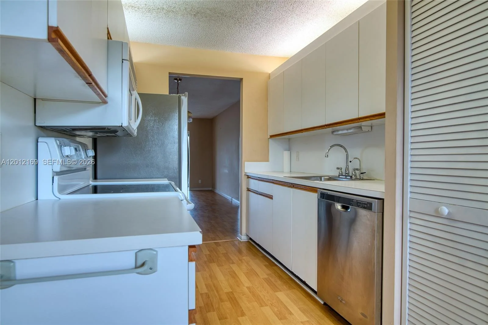 12950 SW 13th St # 412D, Pembroke Pines, FL 33027 photo 4