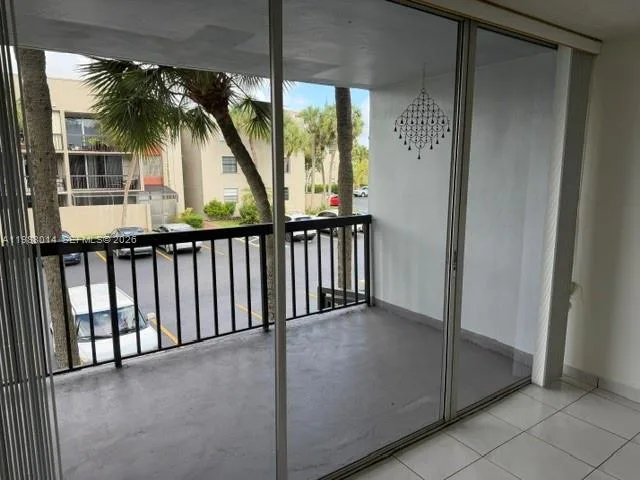 10825 SW 112 AV # 6-215, Miami, FL 33176 photo 7
