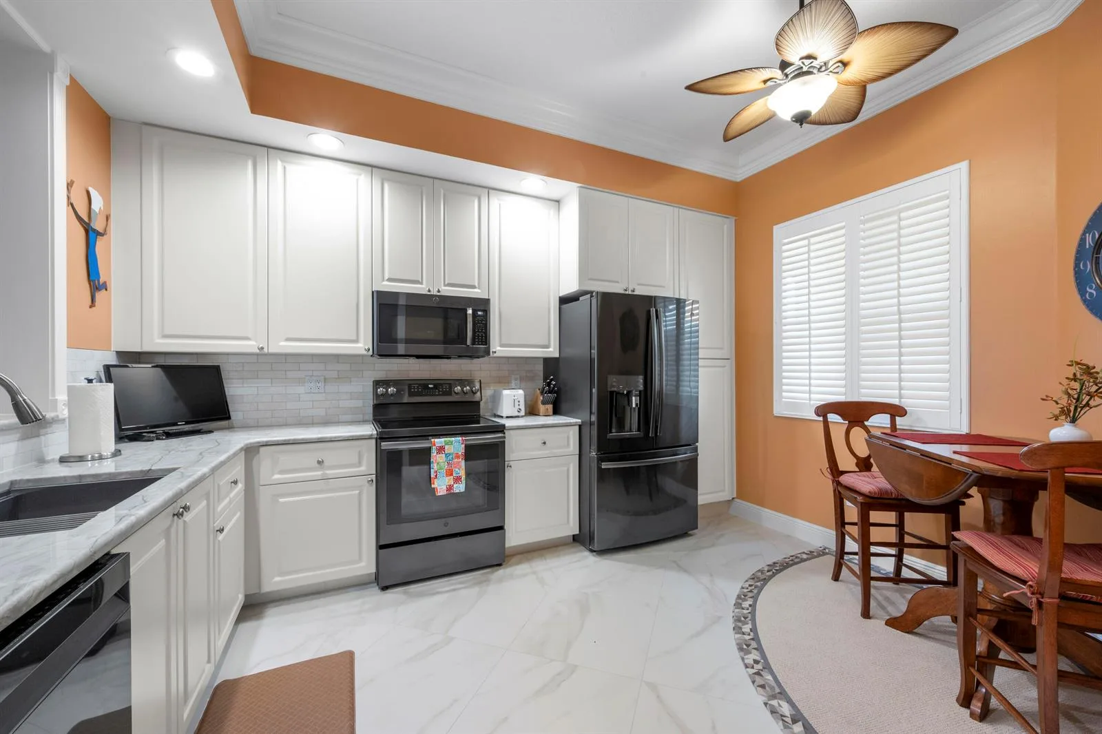 8 Harbour Isle Drive E # Ph5, Fort Pierce, FL 34949 photo 3