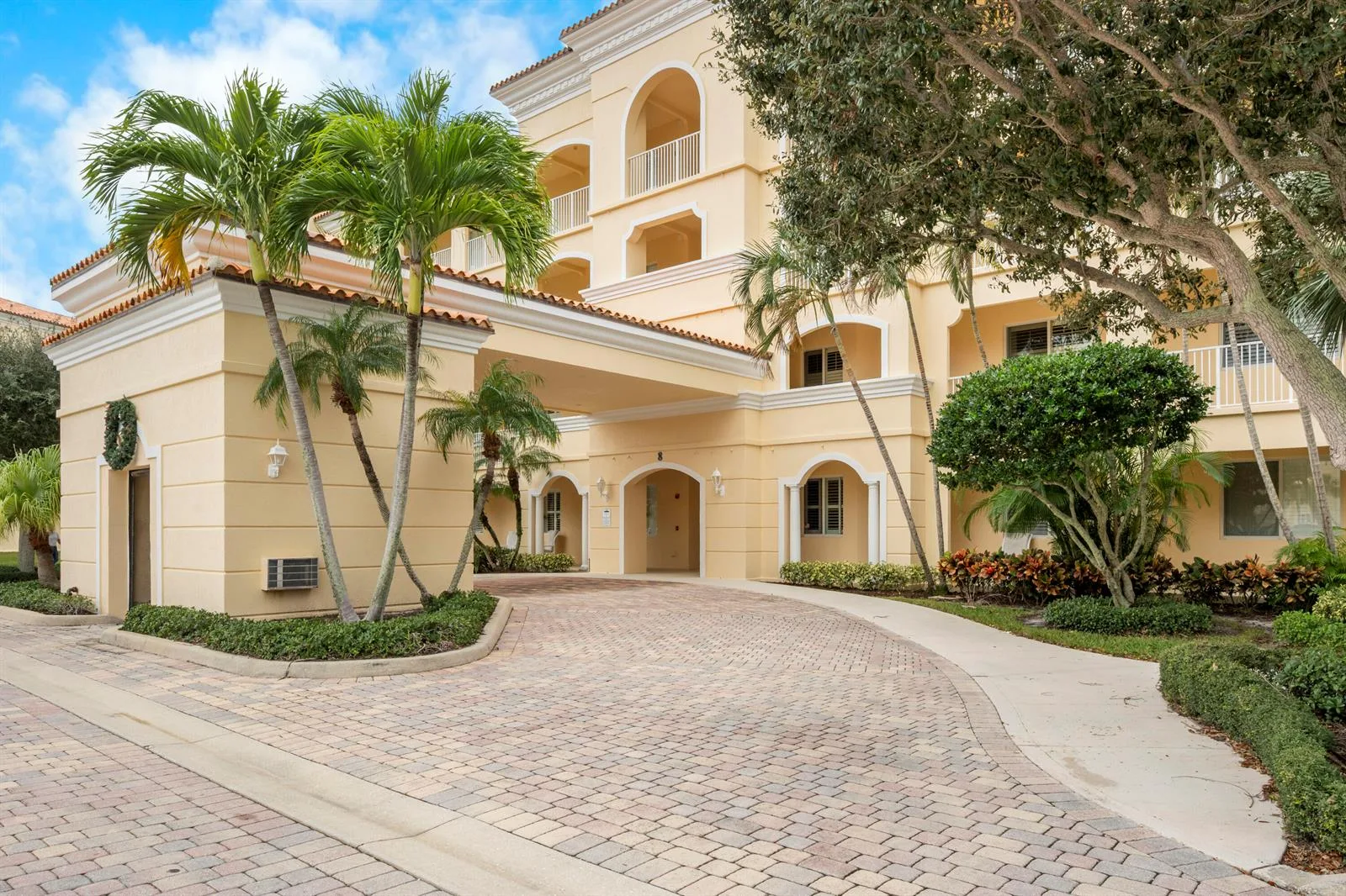 8 Harbour Isle Drive E # Ph5, Fort Pierce, FL 34949 photo 8