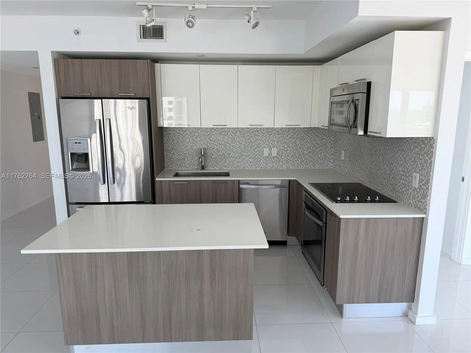5252 NW 85th Ave # 511, Doral, FL 33166 photo 4