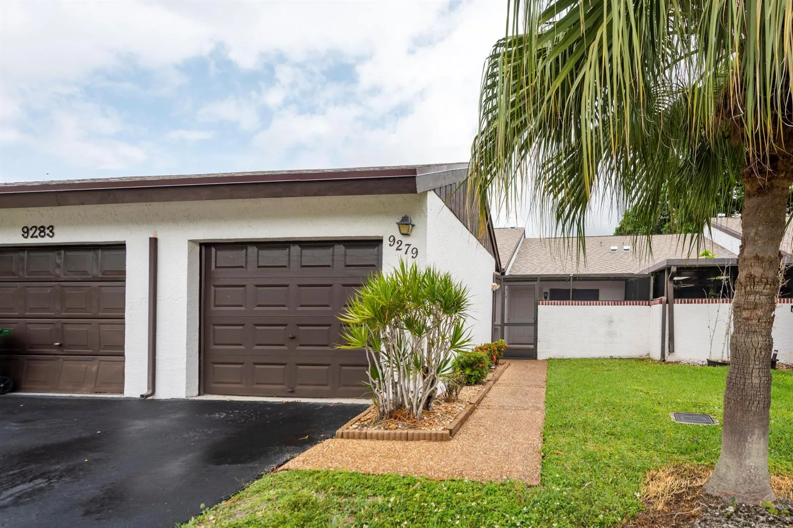 9279 Wedgewood Drive # B20, Tamarac, FL 33321 photo 3