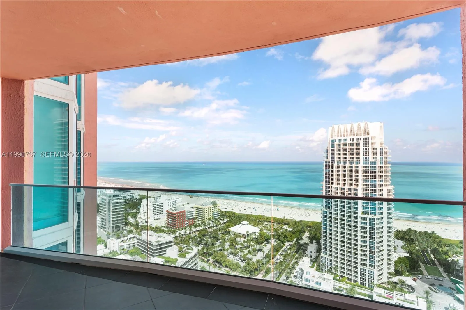 300 S Pointe Dr # 3405, Miami Beach, FL 33139 photo 12