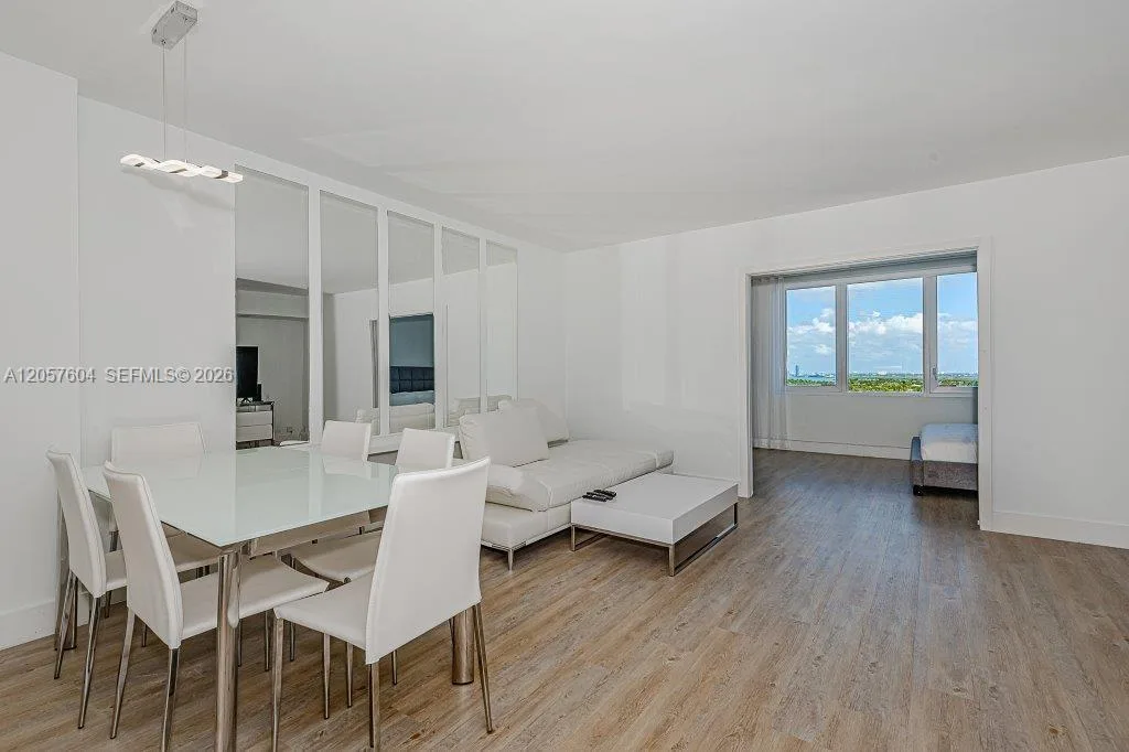 2301 Collins Ave # 1528, Miami Beach, FL 33139