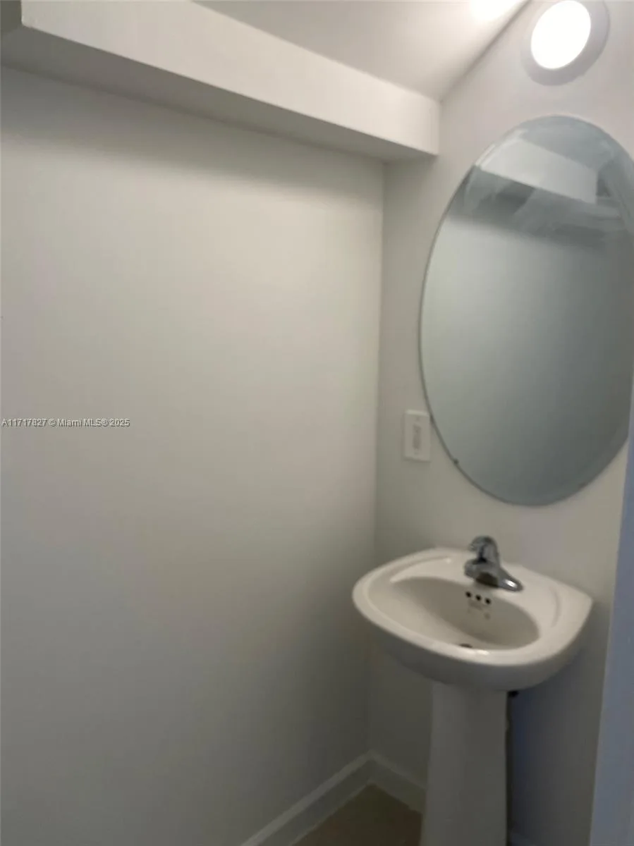 12623 NW 24th Ave # 12623, Miami, FL 33167 photo 2