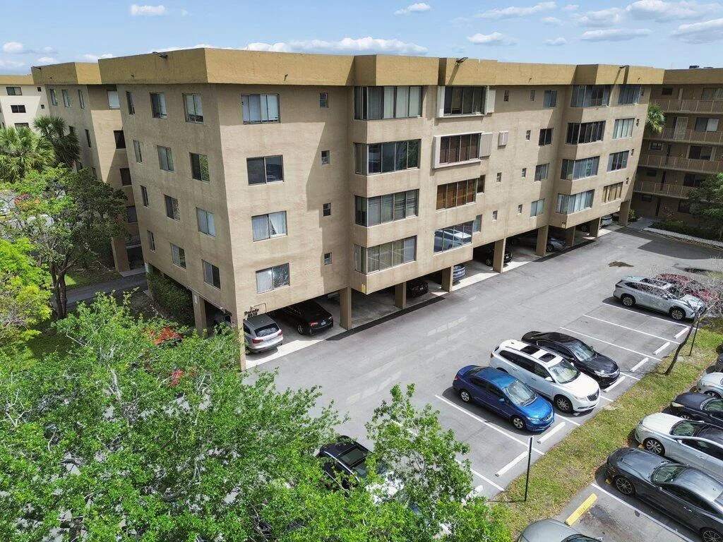 8030 Hampton Boulevard # 404, North Lauderdale, FL 33068
