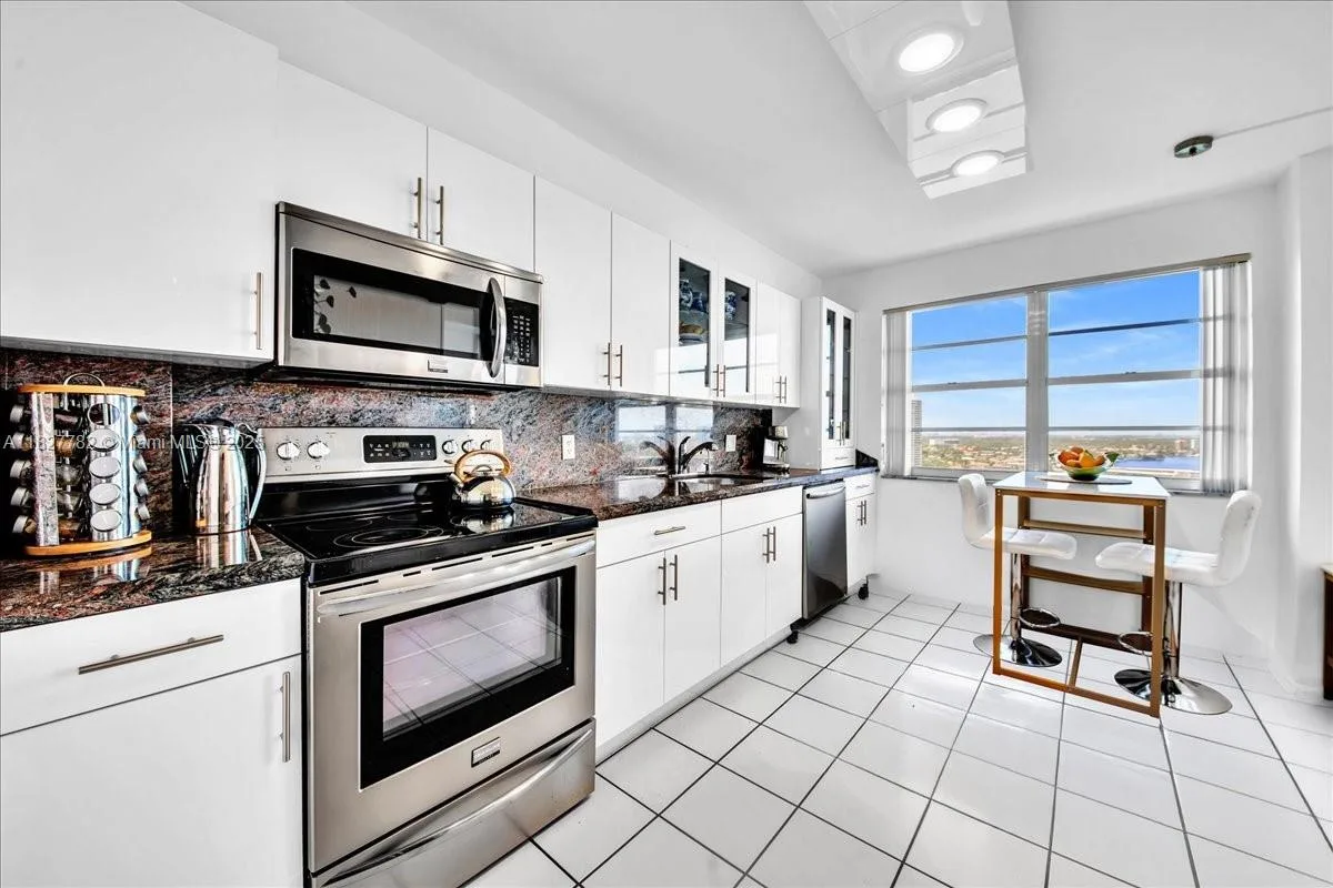 2851 NE 183rd St # 2016E, Aventura, FL 33160 photo 9