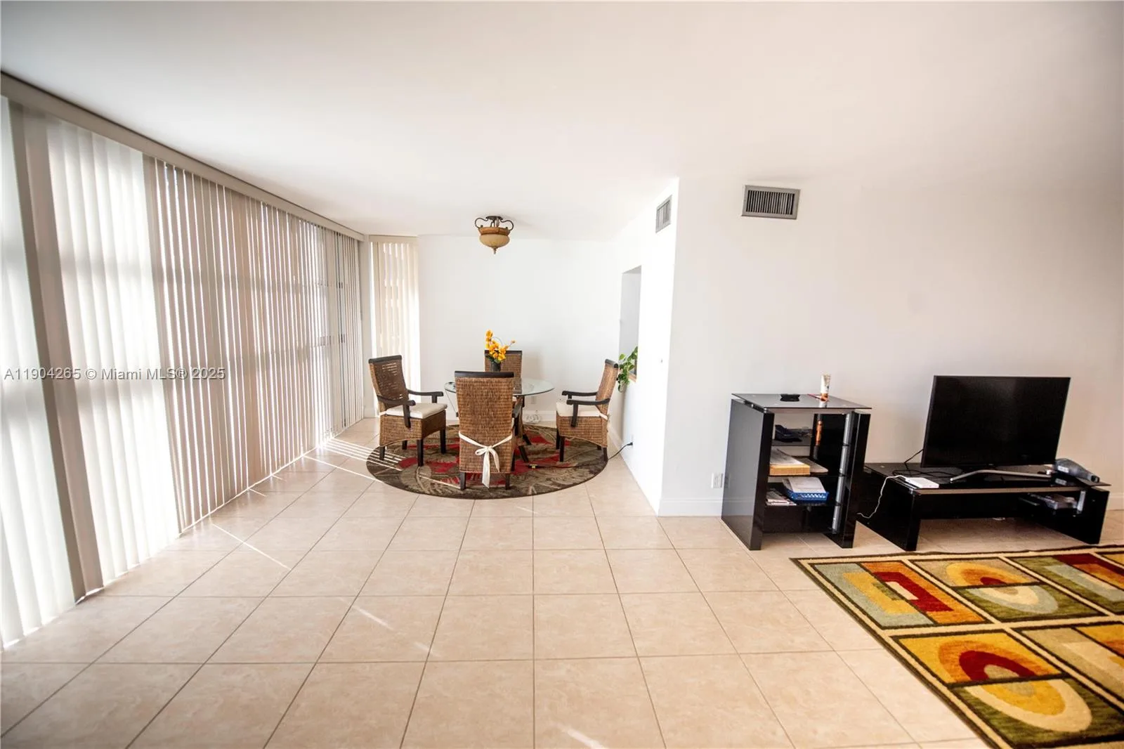 200 Leslie Dr # 214, Hallandale Beach, FL 33009 photo 2