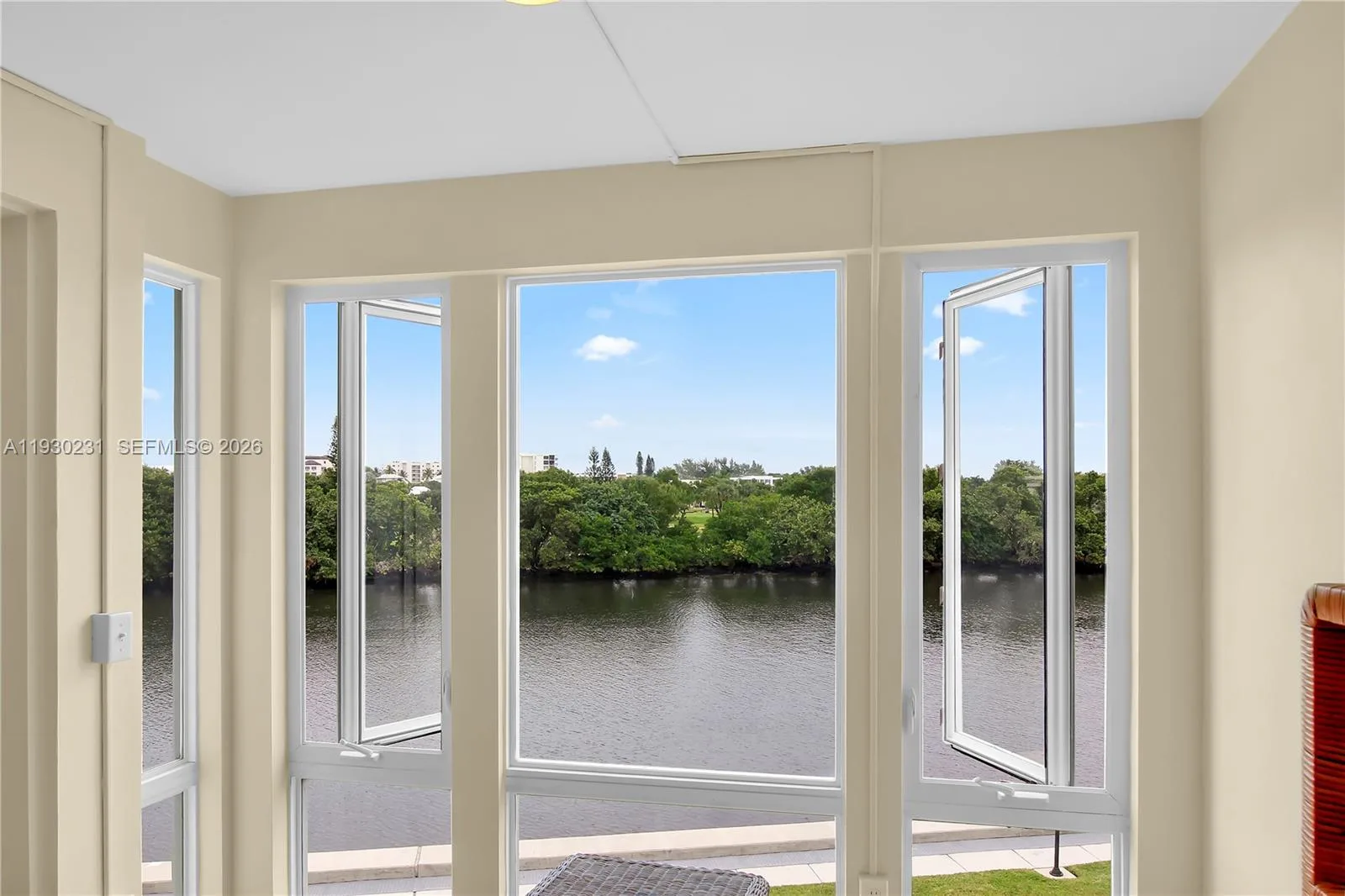 7 Colonial Club Drive # 302, Boynton Beach, FL 33435