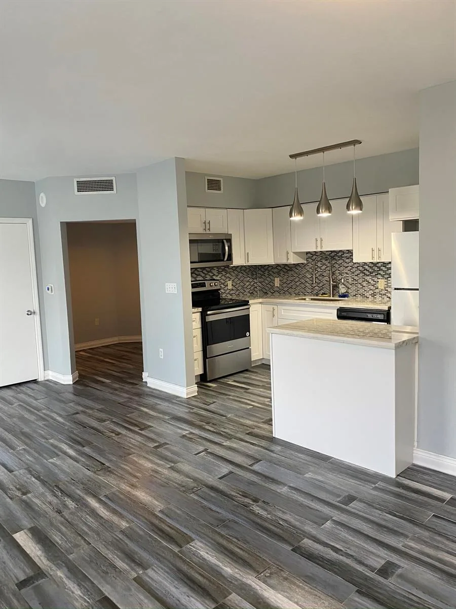 1330 WEST Avenue # 403, Miami Beach, FL 33139