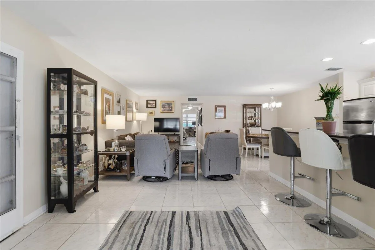 1172 S Drive Circle # B, Delray Beach, FL 33445 — zdjęcie 2