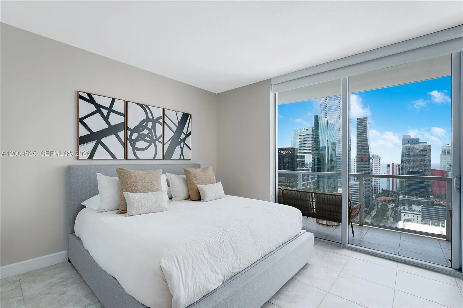1060 Brickell Ave # 3209, Miami, FL 33131