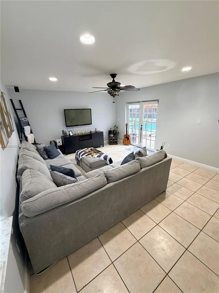 15253 SW 138th Ter, Miami, FL 33196 photo 8