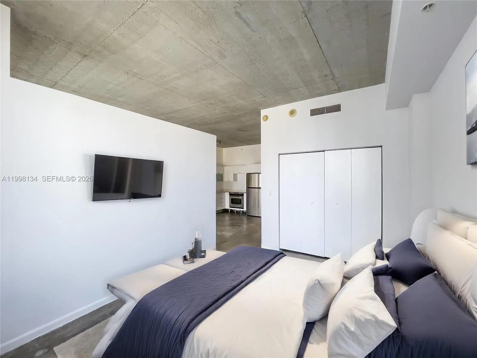 133 NE 2nd Ave # 2105, Miami, FL 33132 photo 11