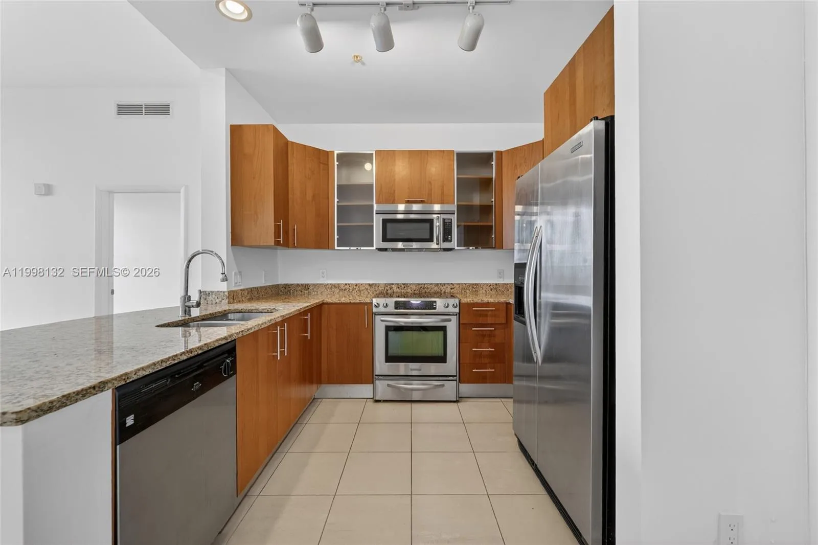 1945 S Ocean Dr # M2, Hallandale Beach, FL 33009 photo 6