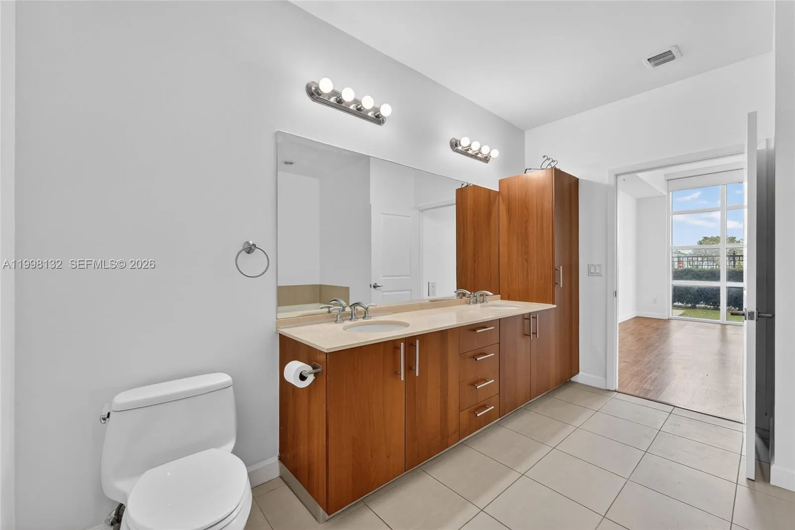 1945 S Ocean Dr # M2, Hallandale Beach, FL 33009 photo 8