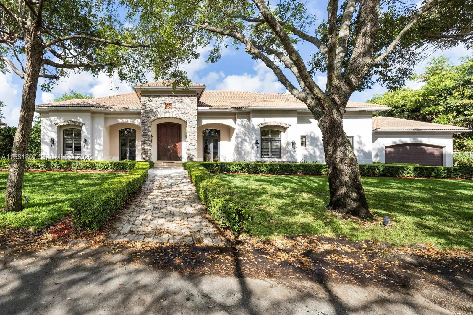 7140 SW 70th Ave, Miami, FL 33143