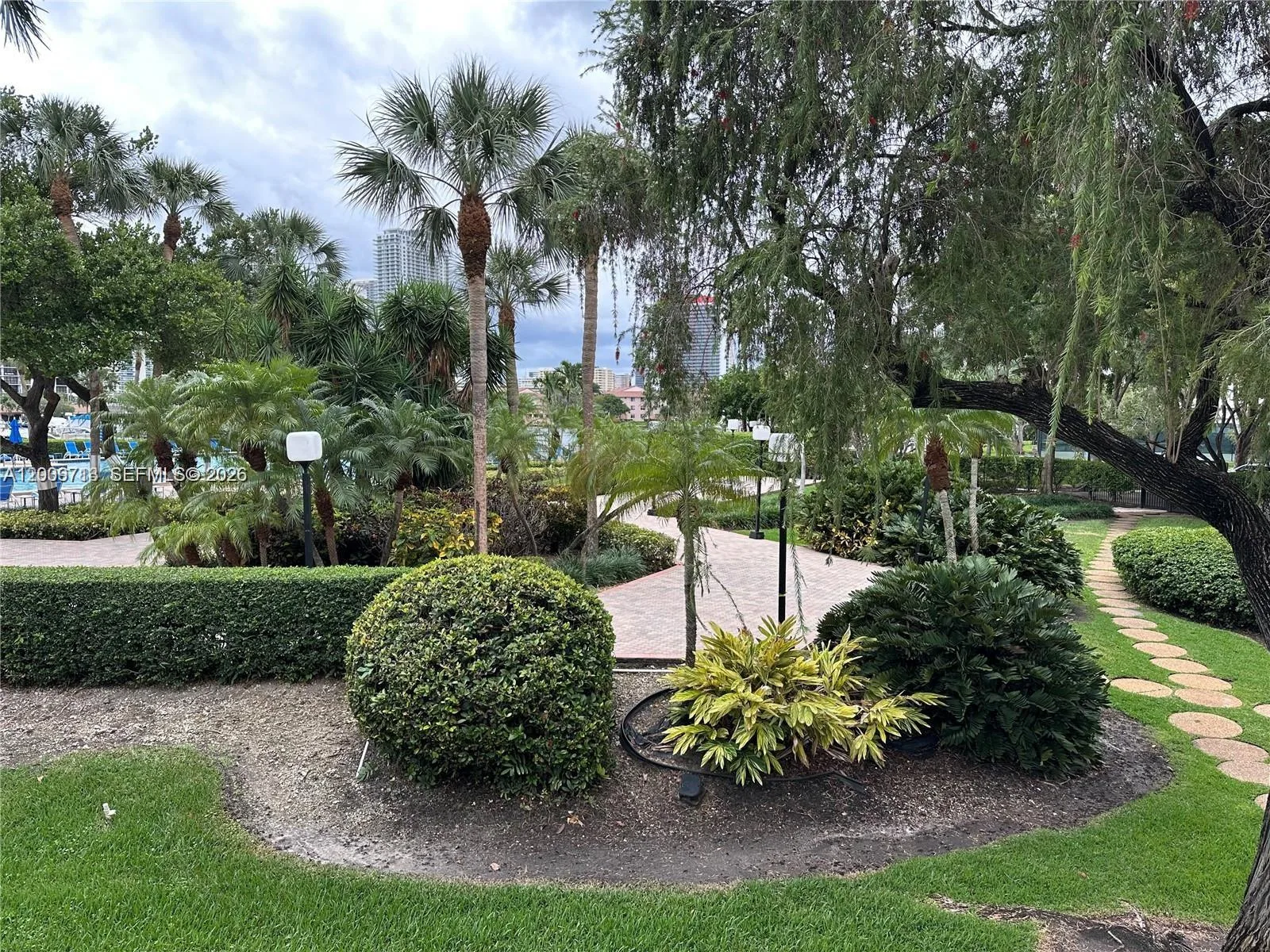 600 Three Islands Blvd # 1402, Hallandale Beach, FL 33009 photo 2