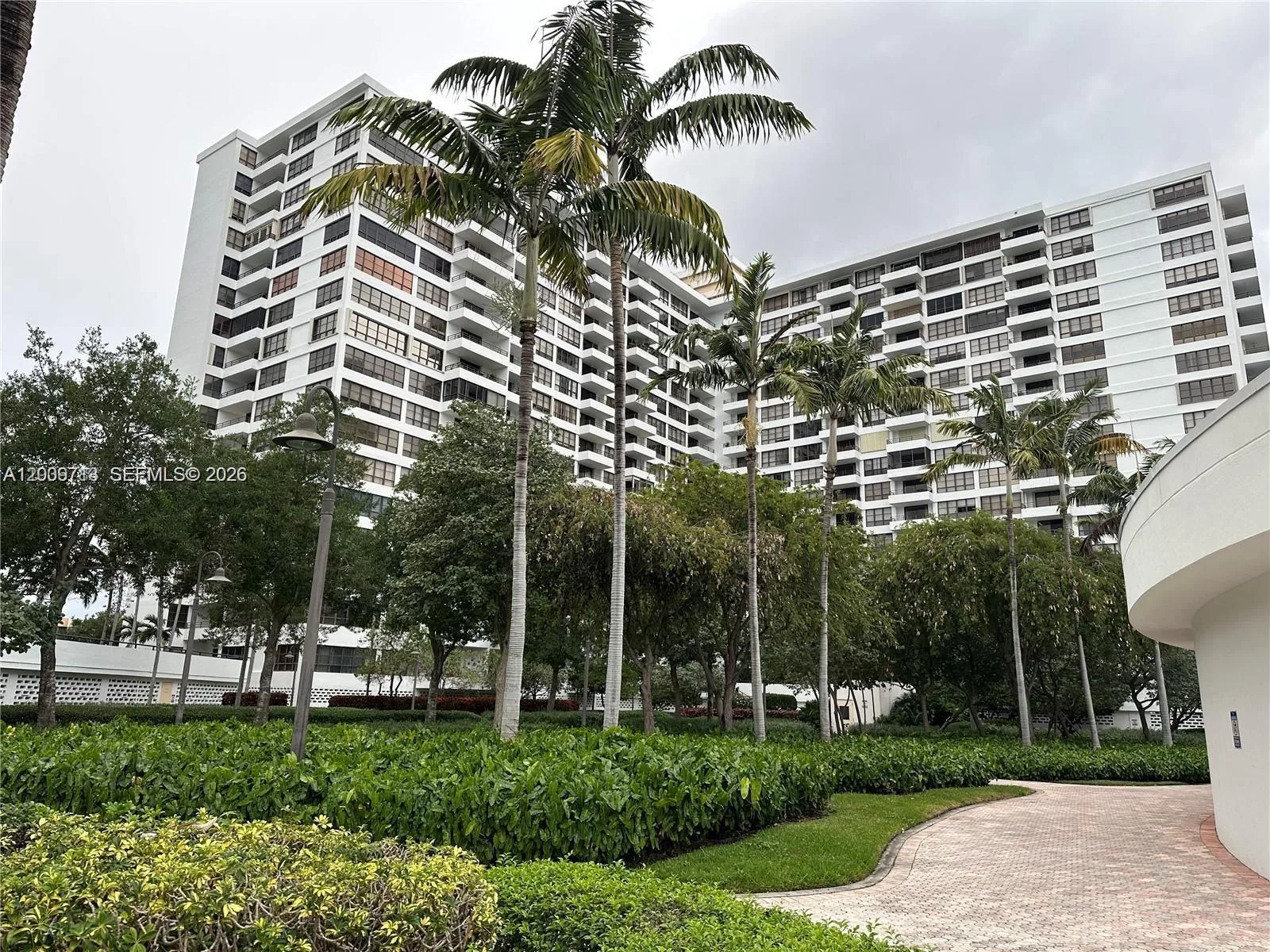 600 Three Islands Blvd # 1402, Hallandale Beach, FL 33009 photo 3