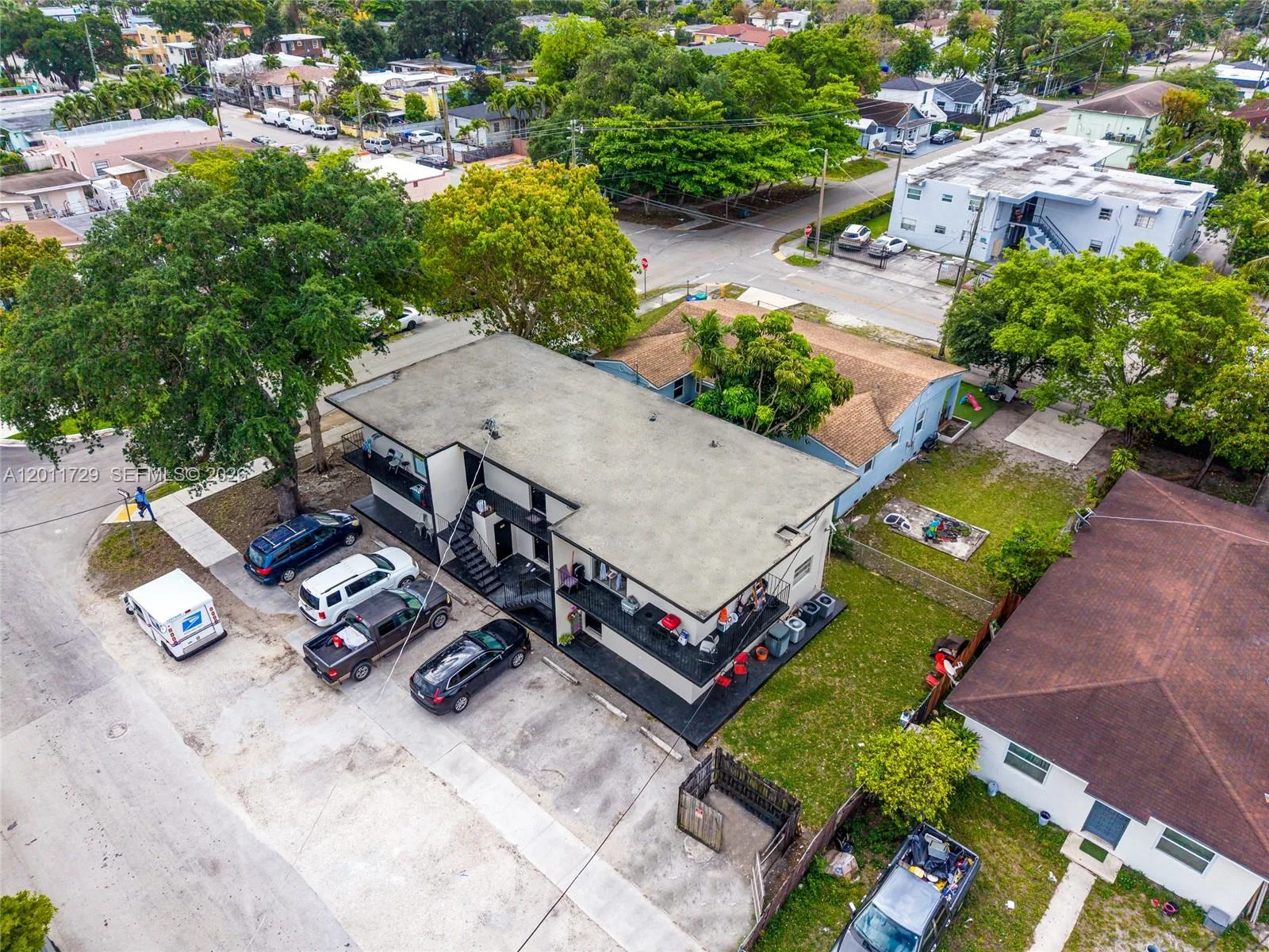 1800 NW 19th Ter, Miami, FL 33125 photo 10