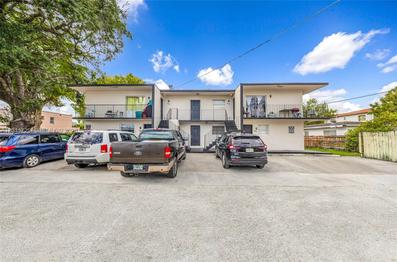 1800 NW 19th Ter, Miami, FL 33125 photo 2