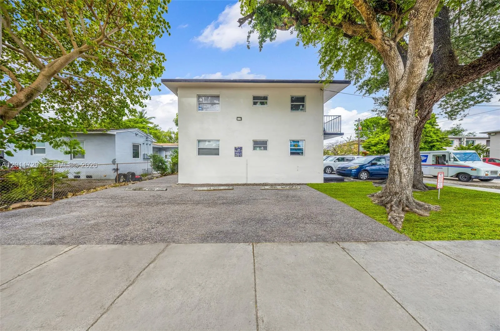 1800 NW 19th Ter, Miami, FL 33125 photo 4