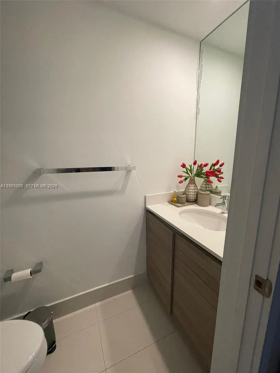 121 NE 34 St # 2215, Miami, FL 33137 photo 8
