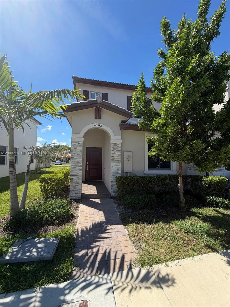 12148 NW 24TH PL # 12148, Miami, FL 33167
