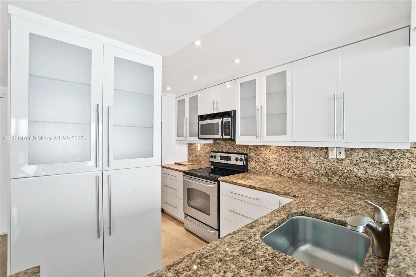 1000 West Ave # PH12, Miami Beach, FL 33139 photo 11