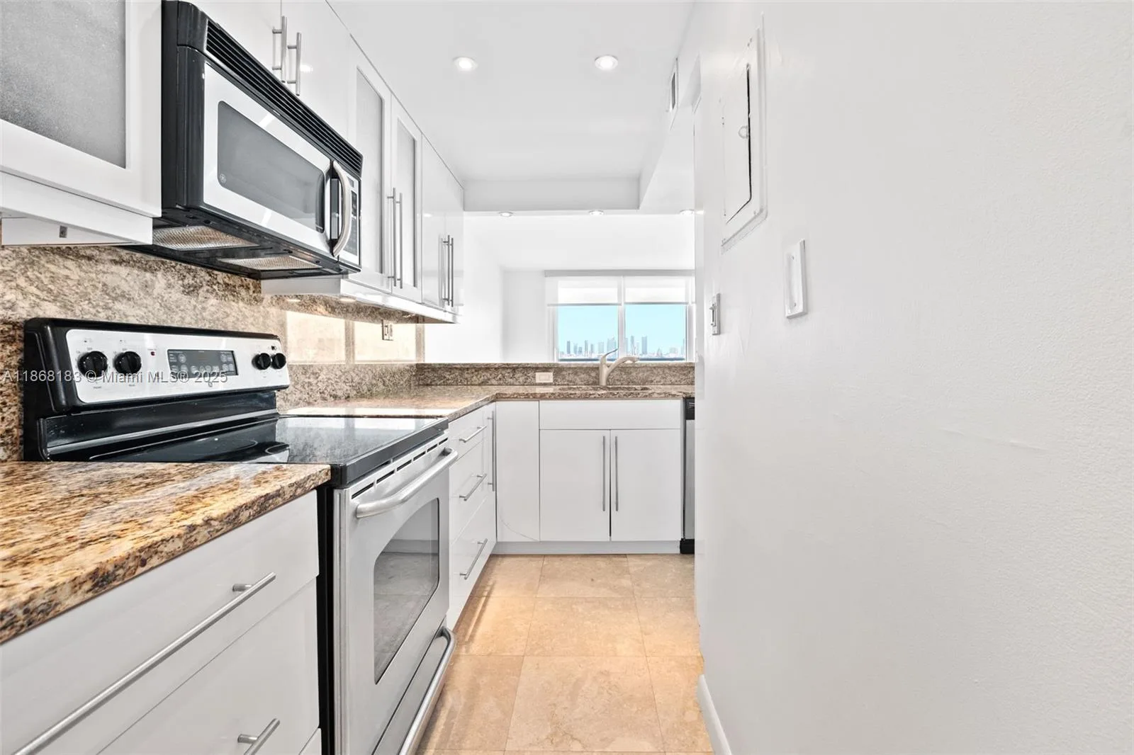 1000 West Ave # PH12, Miami Beach, FL 33139 photo 13