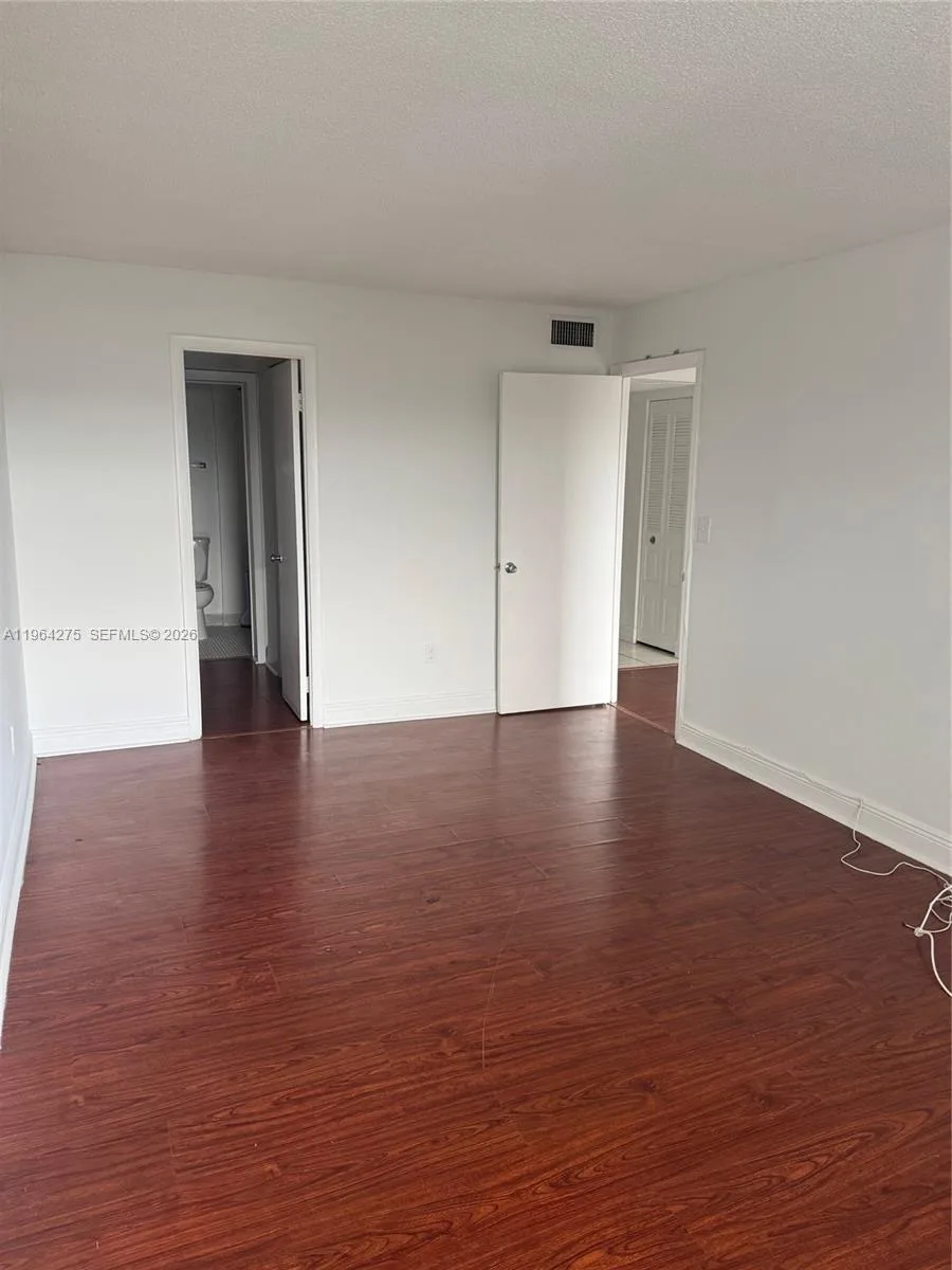 496 NW 165th St Rd # D-614, Miami, FL 33169 photo 6