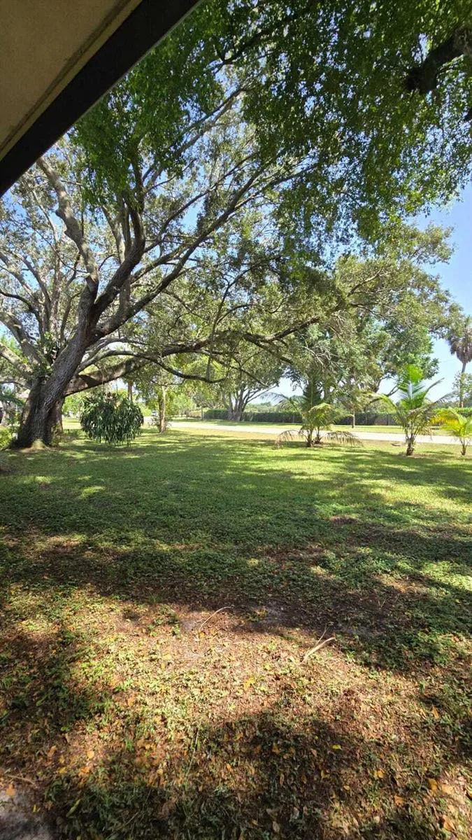 4511 E Country Club Circle, Plantation, FL 33317 photo 4
