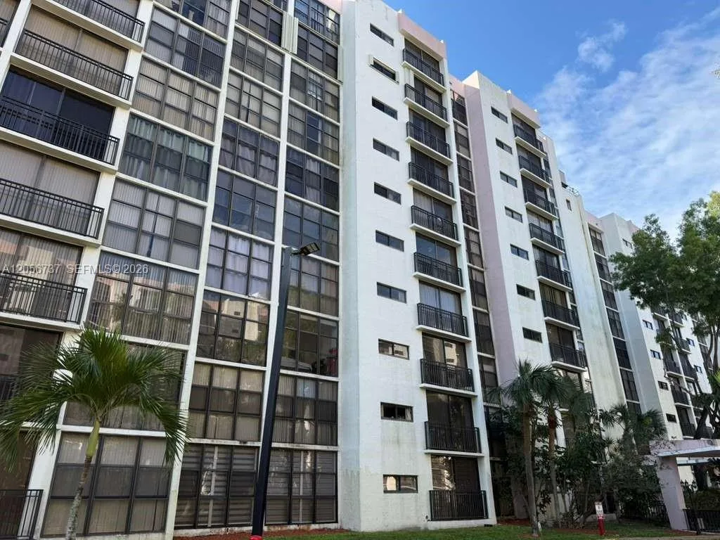 17011 N Bay Rd # 709, Sunny Isles Beach, FL 33160