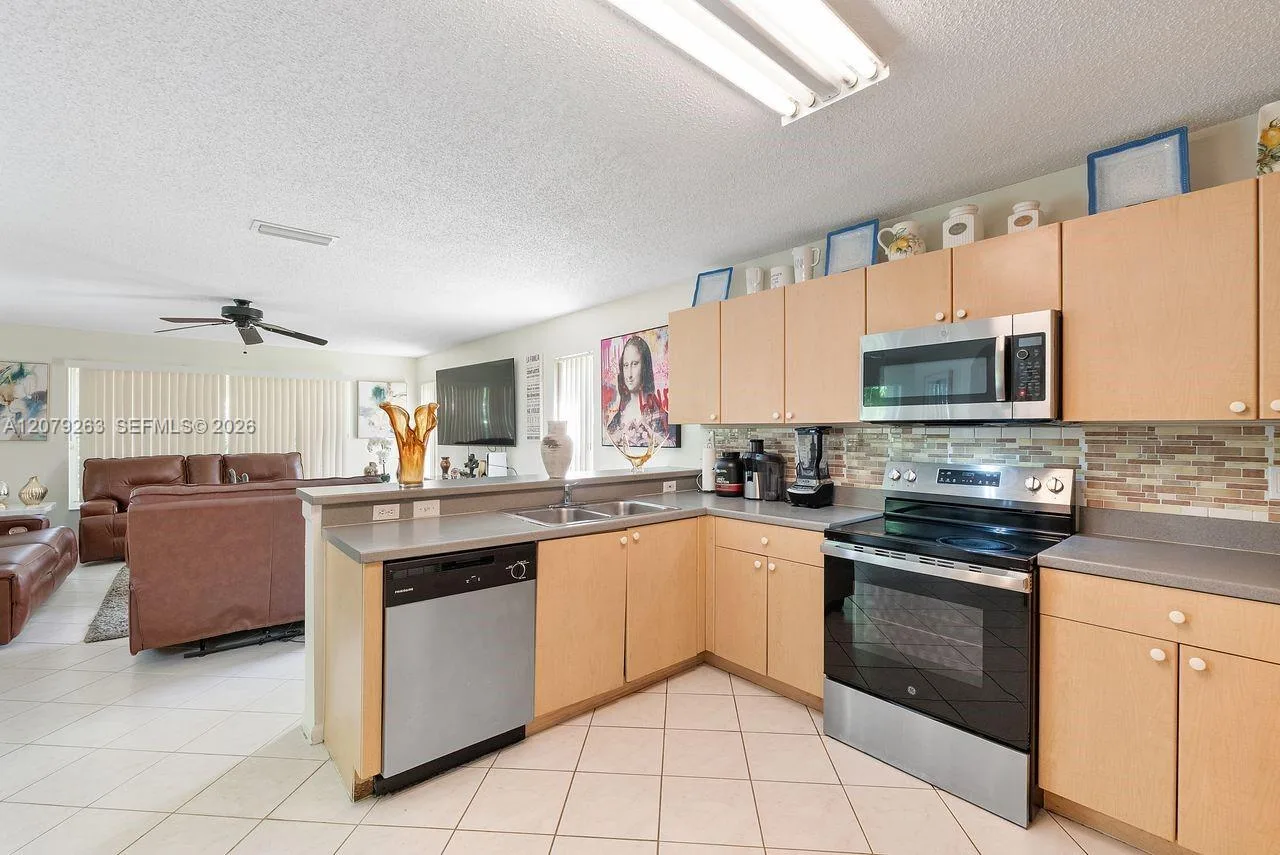17621 SW 31st Ct, Miramar, FL 33029 photo 10