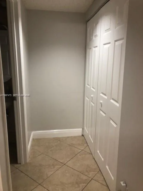 571 NW 208th Cir, Pembroke Pines, FL 33029 photo 12