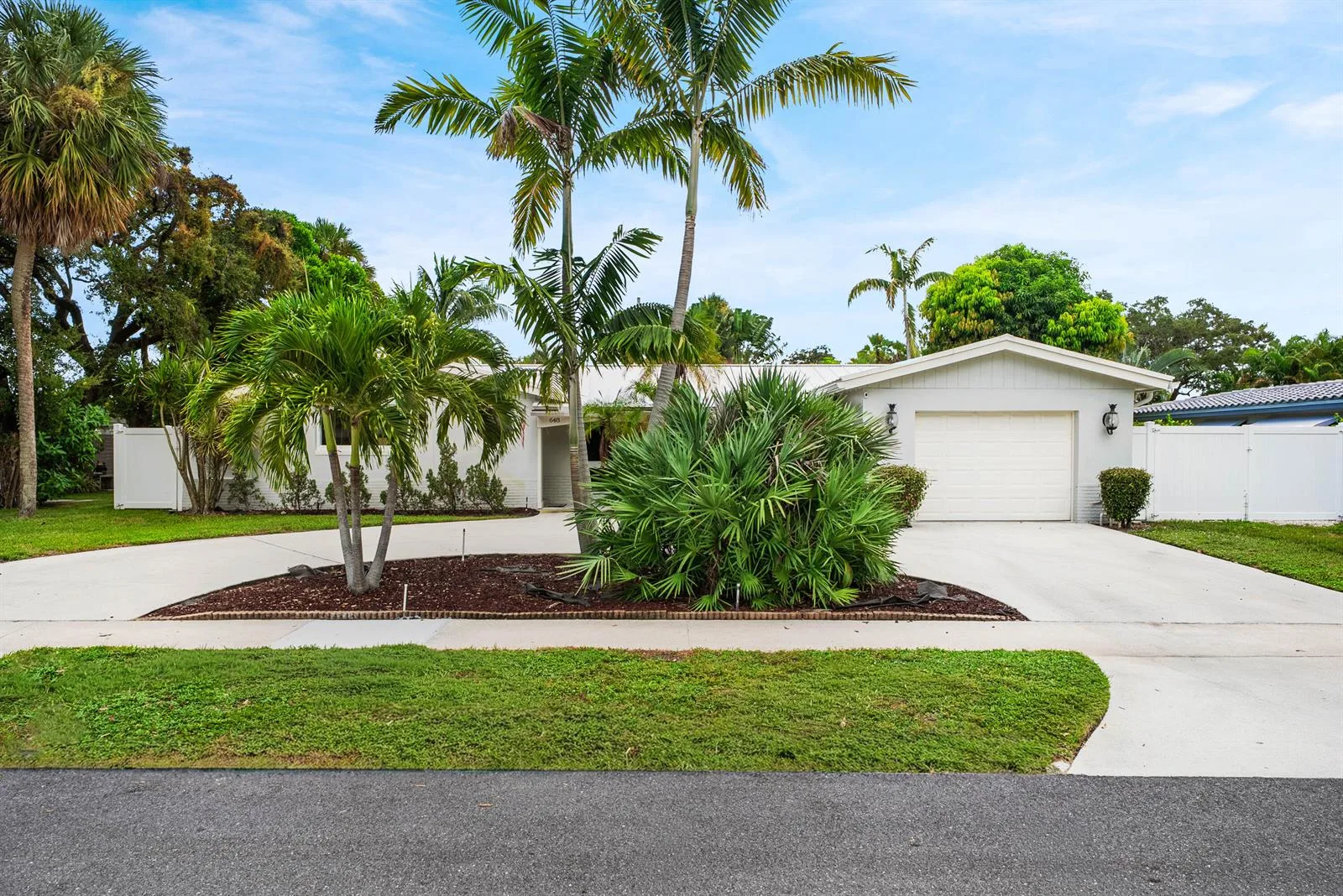 648 SW 3RD Street, Boca Raton, FL 33486 photo 2
