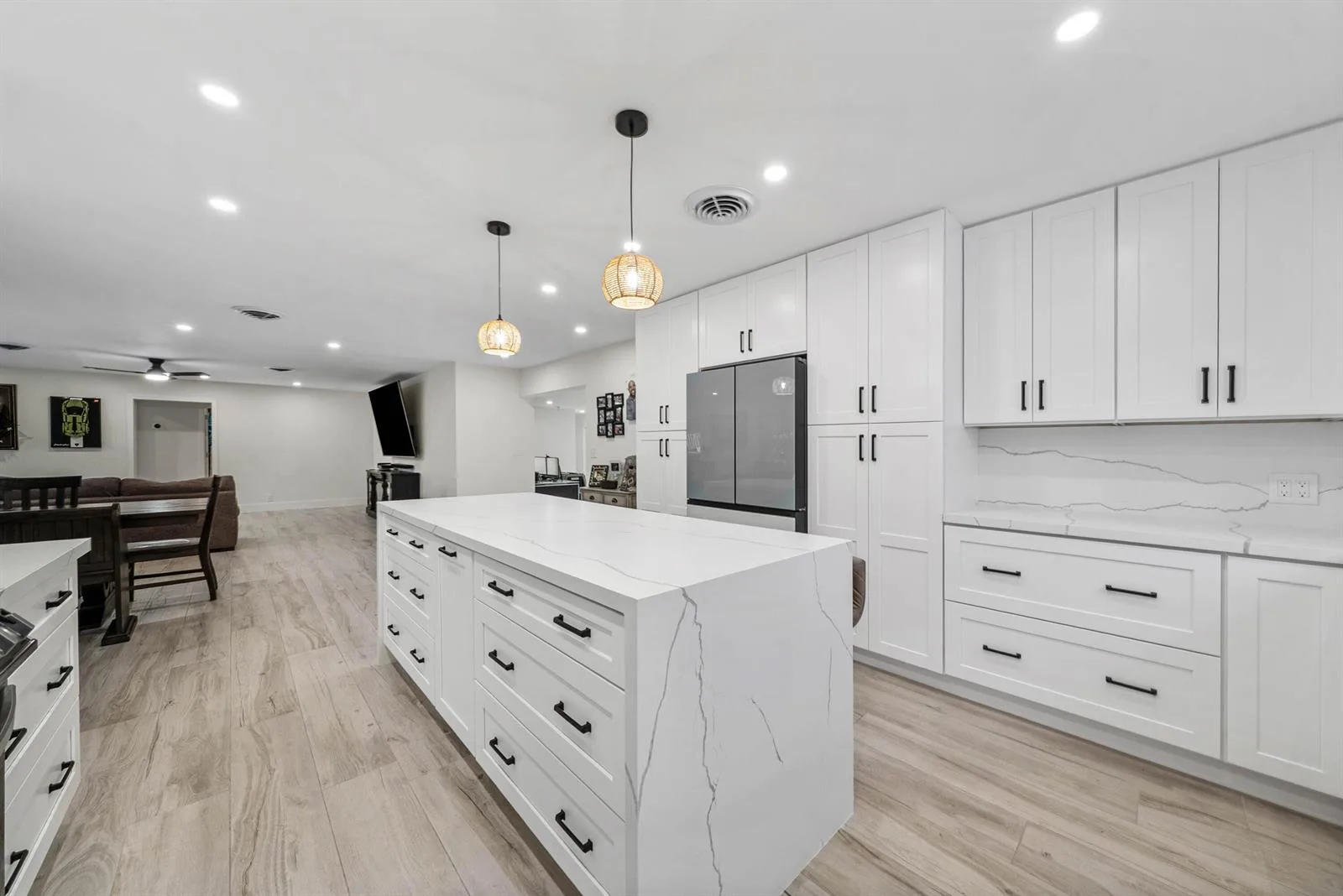 648 SW 3RD Street, Boca Raton, FL 33486 photo 4