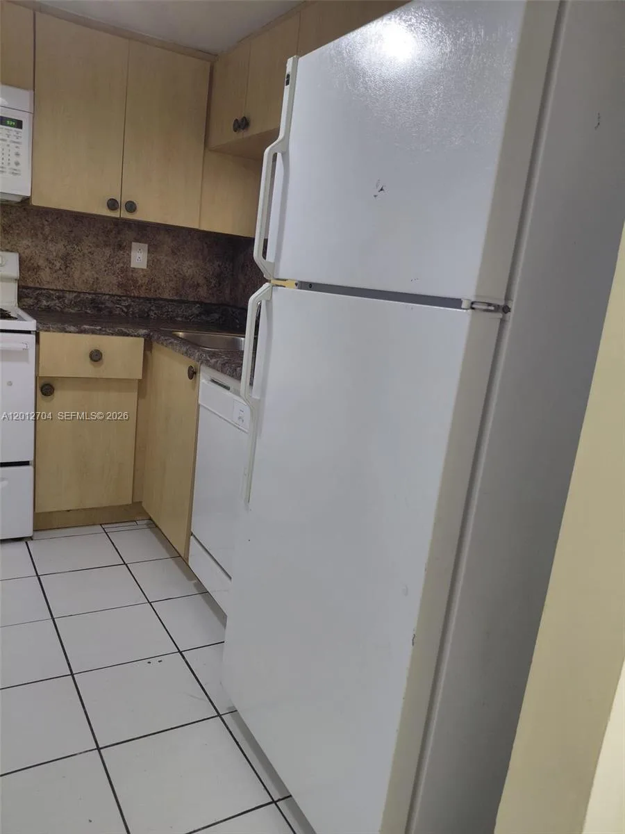 11790 SW 18th St # 429-3, Miami, FL 33175 photo 8