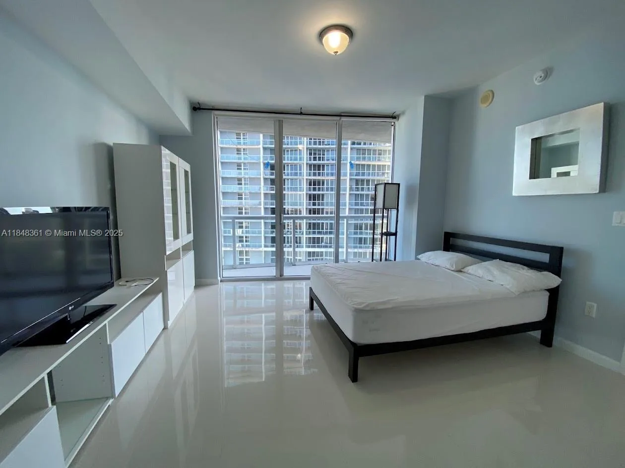 475 Brickell Ave # 4409, Miami, FL 33131 photo 11