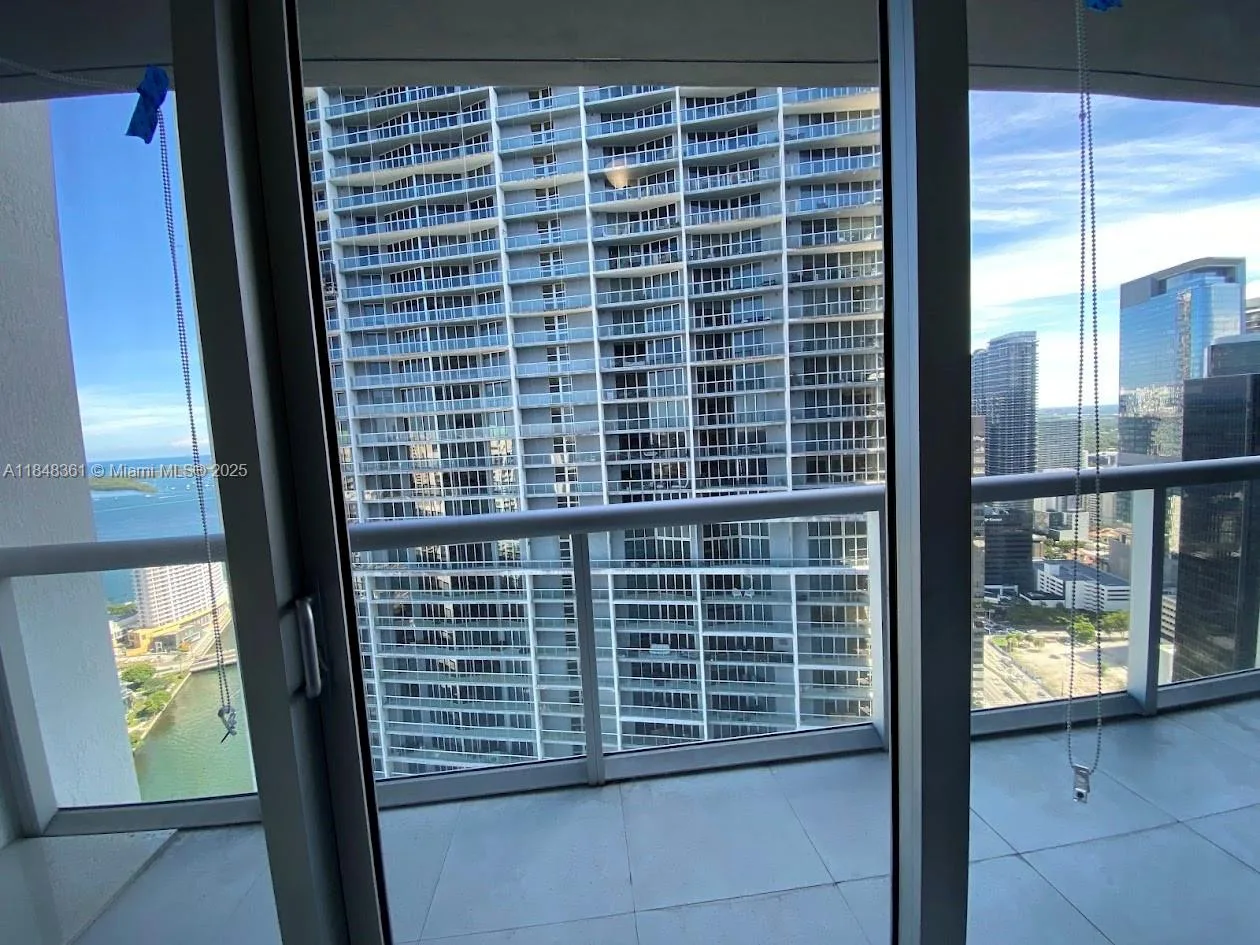 475 Brickell Ave # 4409, Miami, FL 33131 photo 12