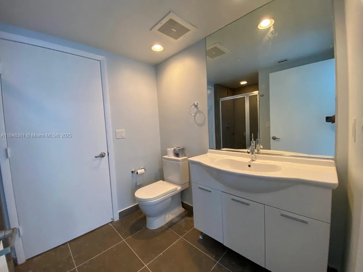 475 Brickell Ave # 4409, Miami, FL 33131 photo 8